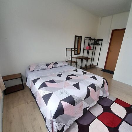 Adinda Homestay 瓜拉丁加奴 外观 照片